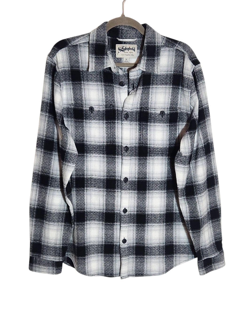 The Stronghold Gray and Black Plaid Flannel Button Down Shirt NWT Size Medium